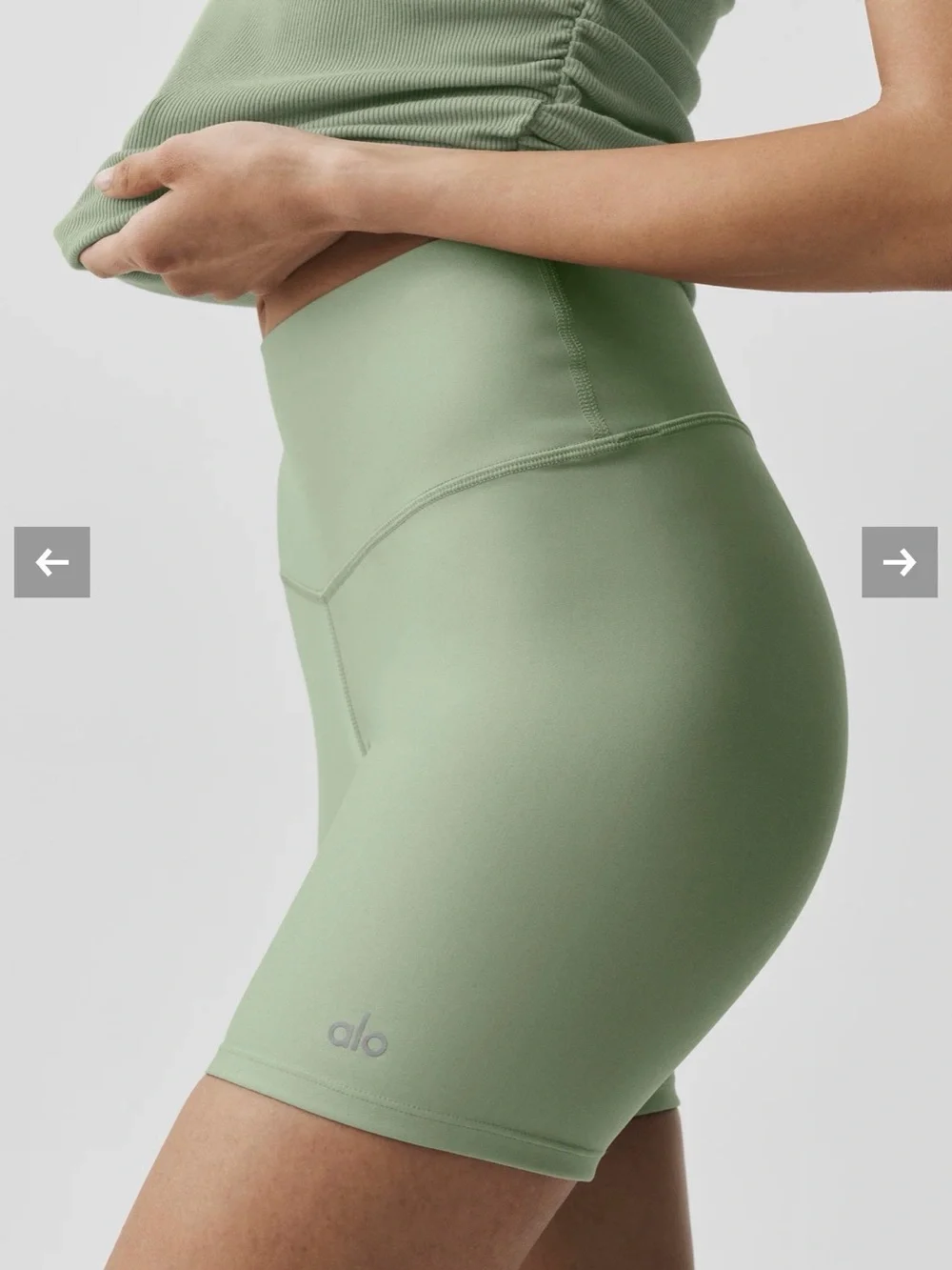 ALO Yoga 5” Airlift Energy Short - Limestone XS